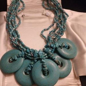 CHICO'S RETIRED NECKLACE